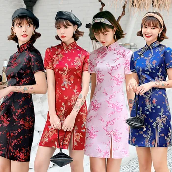 2022 v Lete Mandarin Golier, Krátke Sexy Cheongsam Elegantný Zlatý Kvet Novinka Satin Čínsky Qipao Večer Party Šaty pre Ženy Obrázok